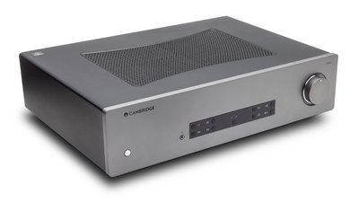 Cambridge Audio CXA81 Gerätefront und -oberseite