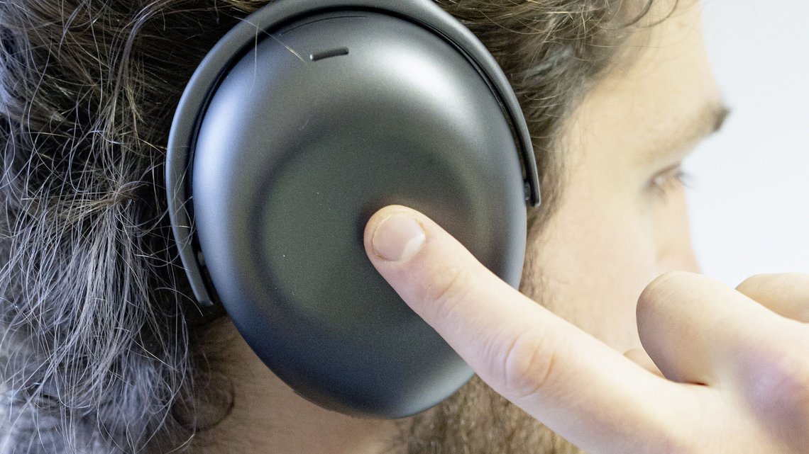Vergleichstest Bluetooth-Kopfhörer – Steuerung KEF