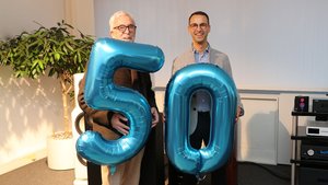 Günther Seitz und Christoph Kraus jonglieren mit 50 Jahren Canton.