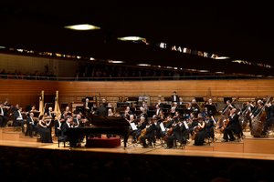 Die Filarmonica della Scala in Luzern, mit Riccardo Chailly und Denis Matsuev. Bild: Lucerne Festival/Peter Fischli