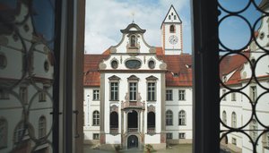 Der Klosterhof. Bild: Kulturamt Füssen/Samer