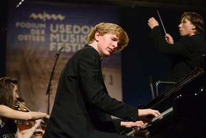 Jan Lisiecki im Peenemünder Konzert während des 21. Usedomer Musikfestival. Foto: Geert Maciejewski 