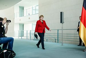 Merkel unterwegs. Bild: Bundesregierung/Denzel
