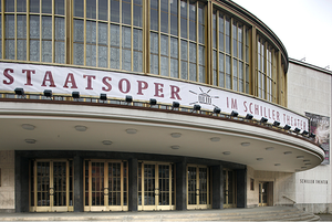Wim Wenders debütiert als Opernregisseur in der Staatsoper im Schillertheater. Foto: Thomas Bartila 