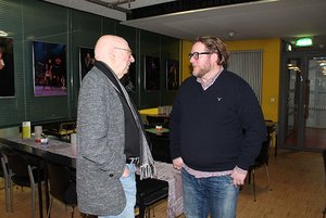 Aribert Reimann im Gespräch mit Intendant Reinhardt Friese. Foto: Theater Hof