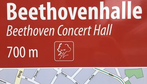 Außer in der Beethovenhalle Bonn beschäftigen sich im kommenden Jahr weltweit Musiker mit Beethoven. 