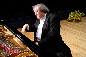 Primus inter Pares: Grigory Sokolov beim Klavier-Festival Ruhr. Bild: AMC Verona 