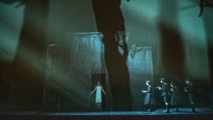 Szene aus der Sciarrino-Produktion des Stadttheaters Klagenfurt mit dem Moriah-Ensemble. Bild: karlheinzfessl.com