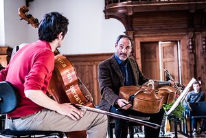 Die Cello-Kurse und viele Konzerte locken nach Kronberg. Foto: Lutz Sternstein
