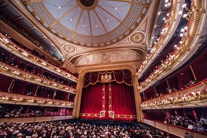 Royal Opera House London, Auditorium. Foto: Sim Canetty-Clarke
