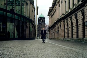 Marek Janowski mit Berliner Dom im Hintergrund. Foto: Felix Broede