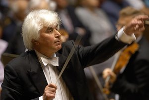 Dmitri Kitajenko ist dem Kölner Gürzenich-Orchester seit 30 Jahren verbunden. Foto: Gerd Mothes 