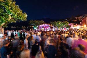 Abendstimmung beim Jazzfestival in Ascona. Foto: Massimo Pedrazzini 