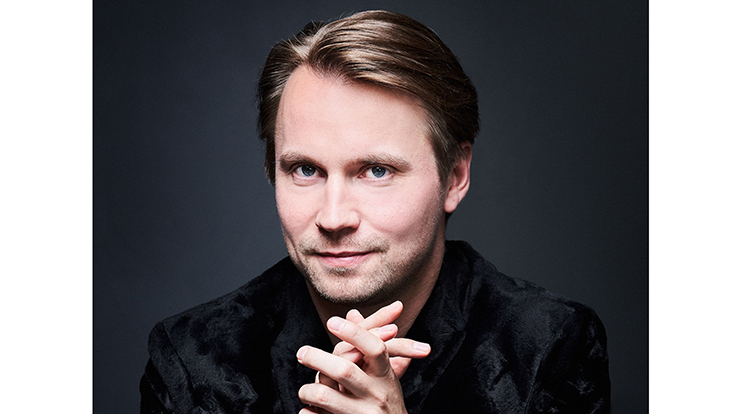 Dirigent Pietari Inkinen. Foto: Kaupo Kikkas