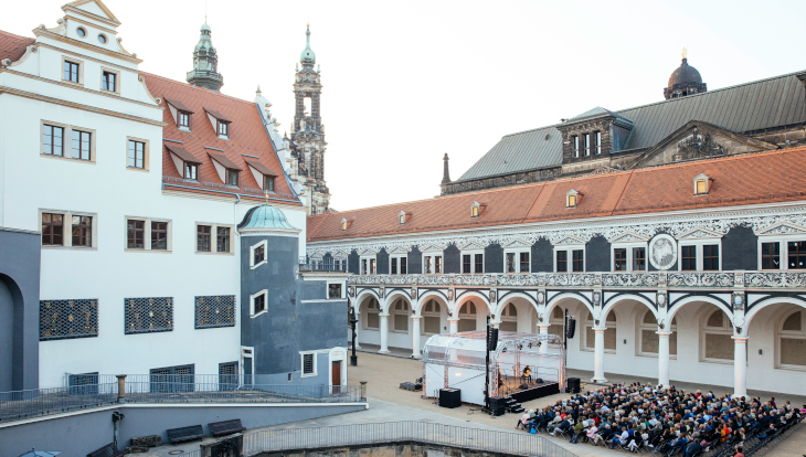 Dresdner Musikfestspiele: Bühne im Stallhof. Bild: Oliver Killig