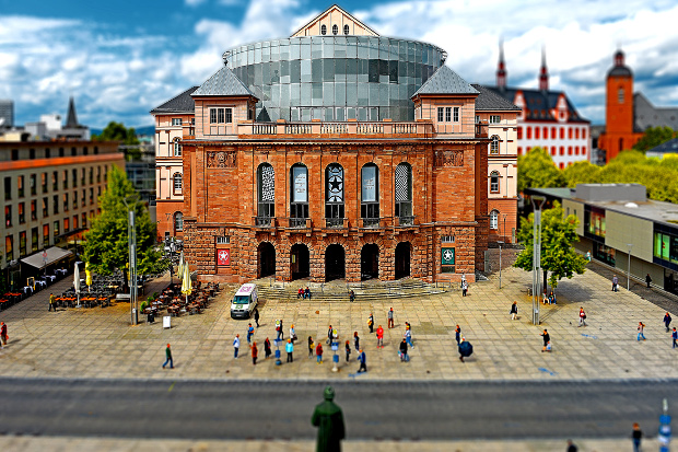 Das Theater in Mainz. Foto: Andreas J. Etter