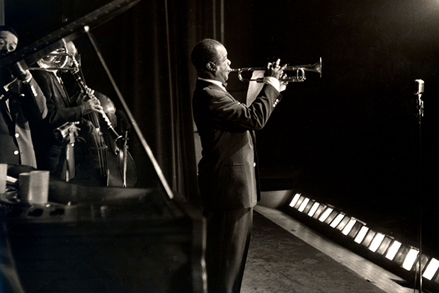Louis Armstrong in Aktion. Foto zur Verfügung gestellt vom „Louis Armstrong House Museum“  
