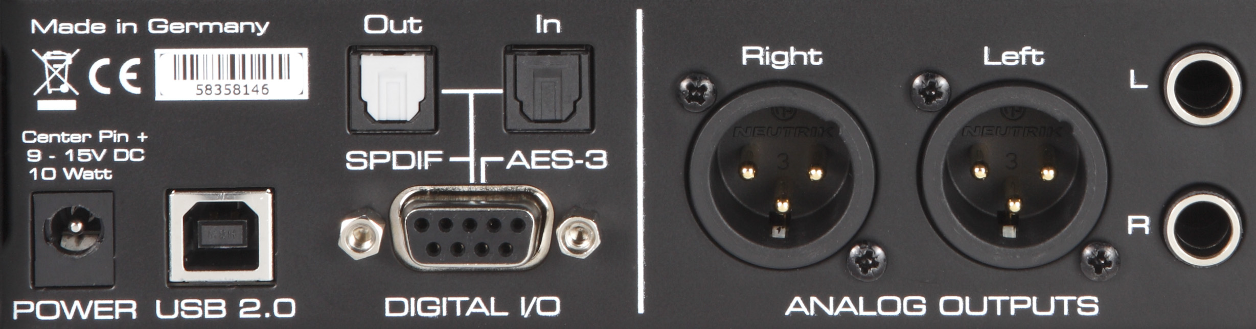 Die optischen Buchsen oben Links verarbeiten neben S/PDIF auch Digitalsignale im ADAT-Standard.