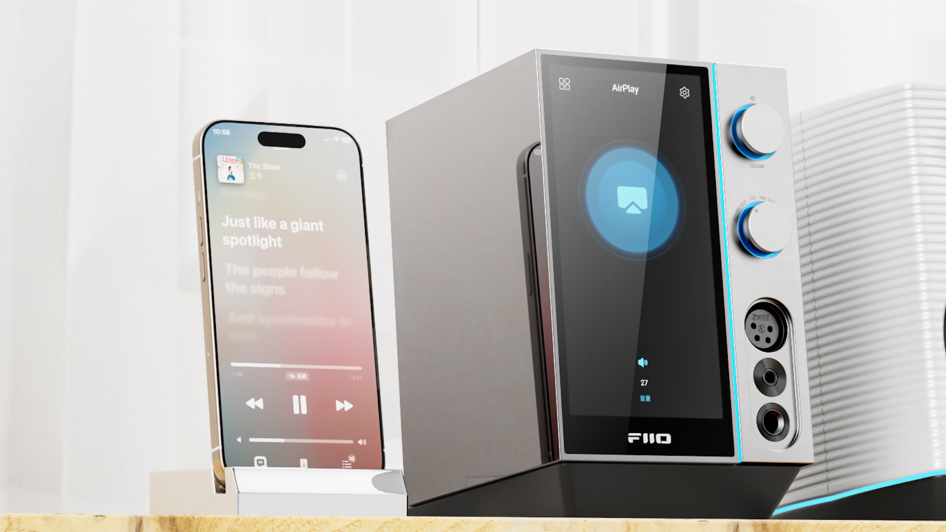 FiiO R9 mit einem Smartphone als Zuspieler (Bild: FiiO).